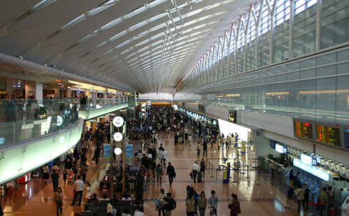 羽田空港のロビー